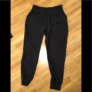 Old Navy black high waisted jogger pant. Size XXL tall